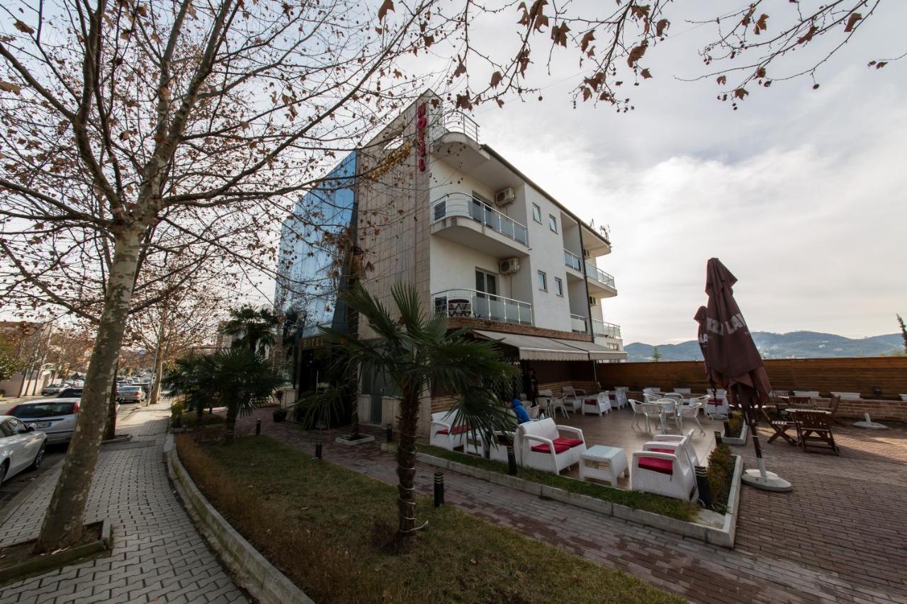 Hotel Denver Tirana Zewnętrze zdjęcie