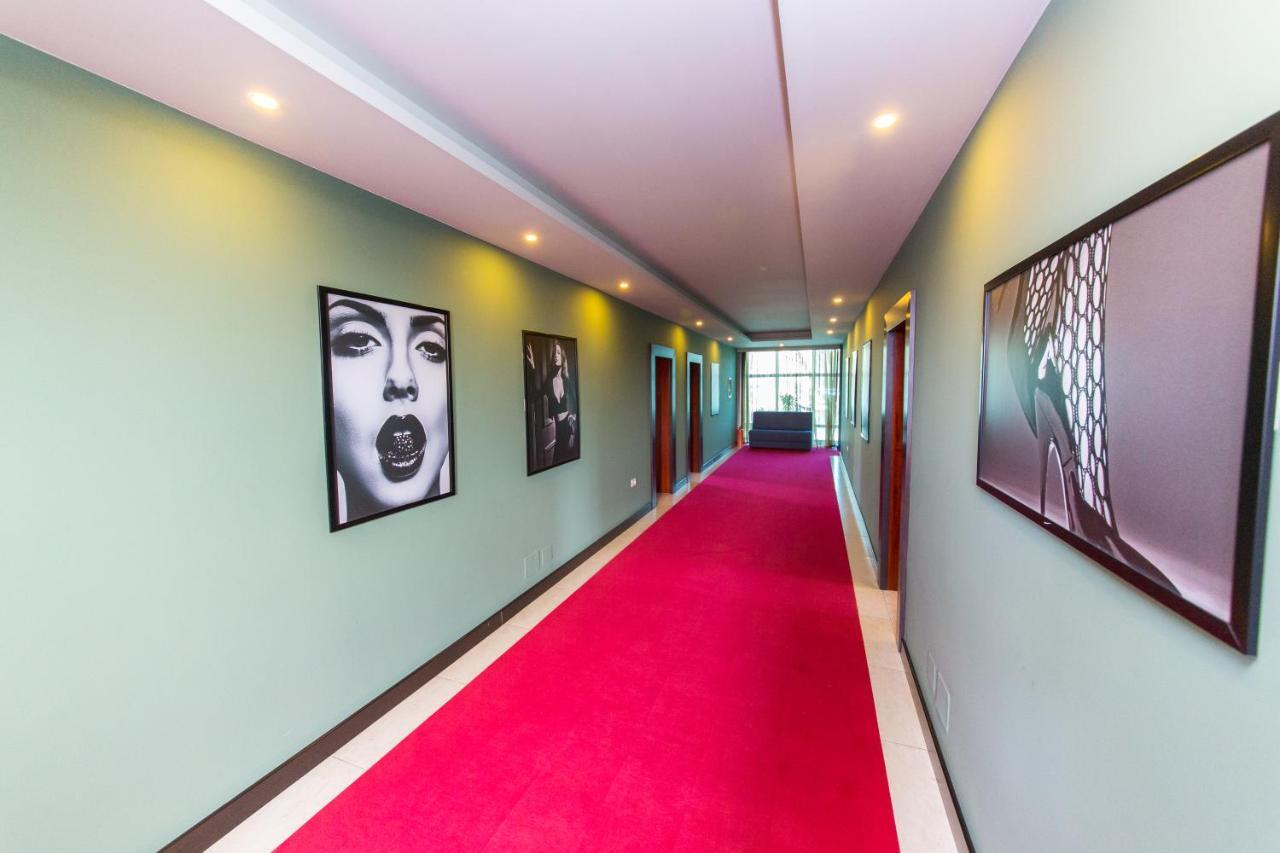 Hotel Denver Tirana Zewnętrze zdjęcie