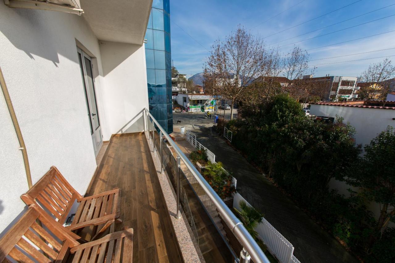 Hotel Denver Tirana Zewnętrze zdjęcie