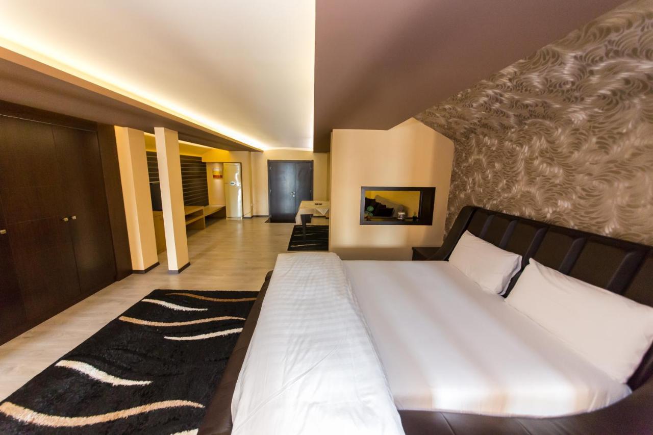 Hotel Denver Tirana Zewnętrze zdjęcie